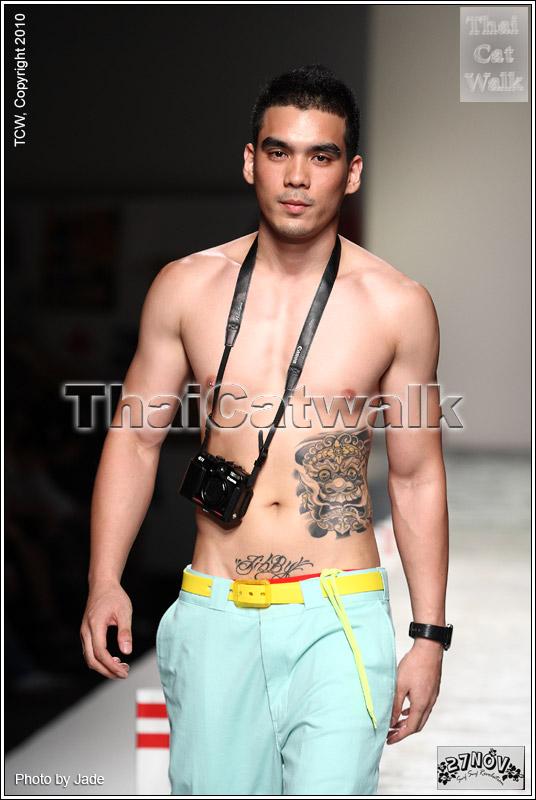 บรรดานายแบบ จาก 27 Nov. Elle Fashion Week