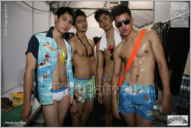 บรรดานายแบบ จาก 27 Nov. Elle Fashion Week
