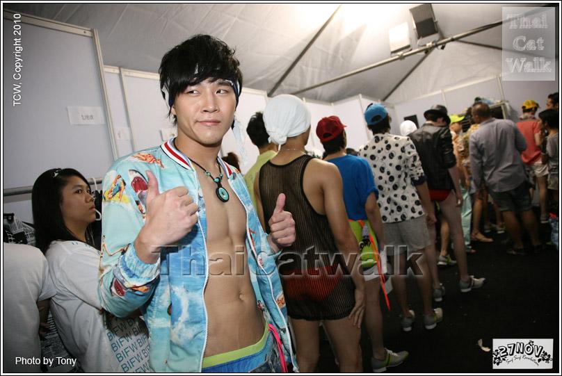 บรรดานายแบบ จาก 27 Nov. Elle Fashion Week
