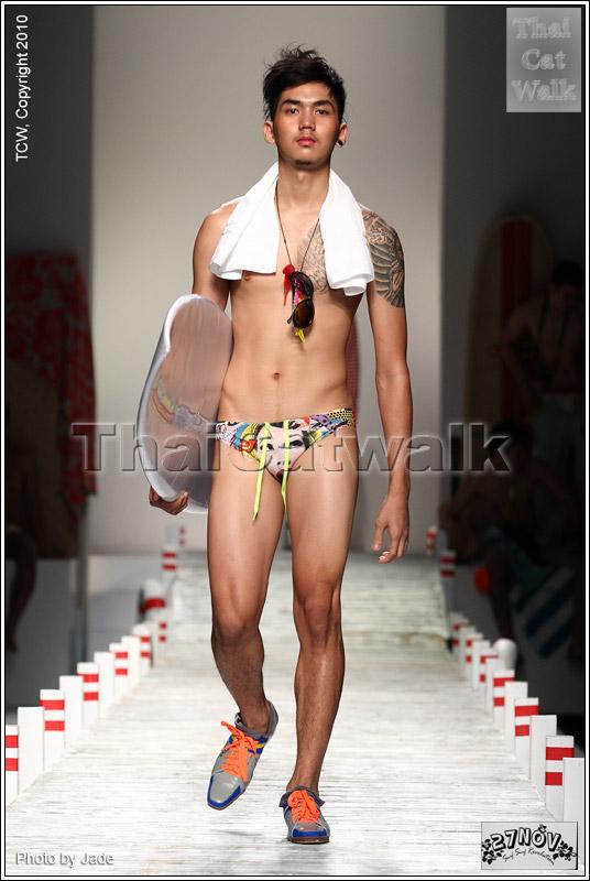บรรดานายแบบ จาก 27 Nov. Elle Fashion Week