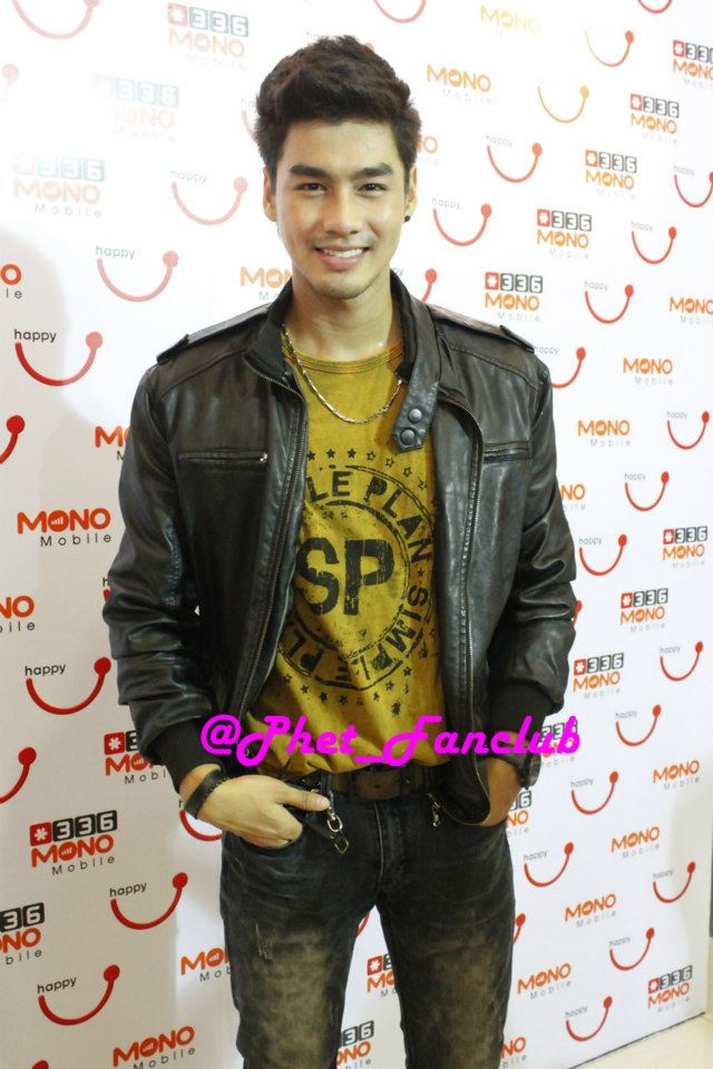 หล่อทุกมุมจริงๆผู้ชายคนนี้