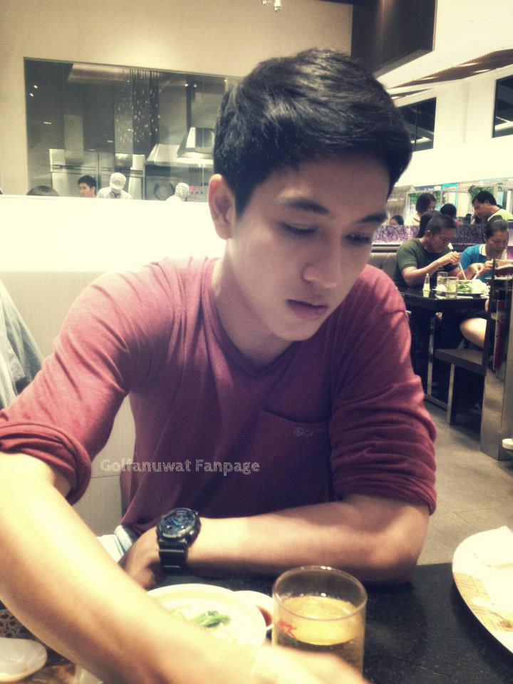 กอล์ฟ อนุวัฒน์