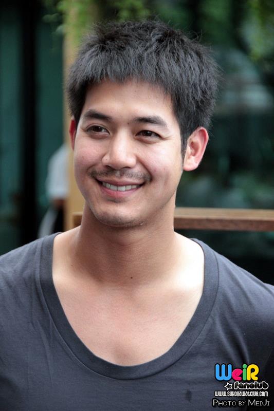 รอยยิ้มของหนุ่มเวียร์...
