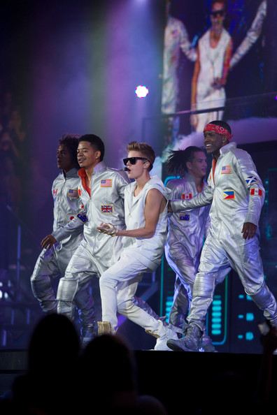 Justin Bieber performs at Target Center on October 20, 2012 in Minneapolis, Minnesota