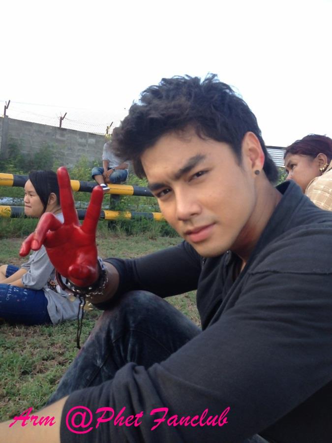 เพ็ชร ธกฤต หล่อมากมาย