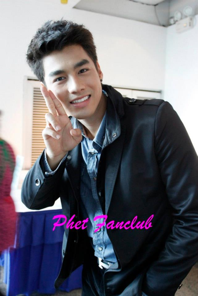 เพ็ชร ธกฤต หล่อมากมาย