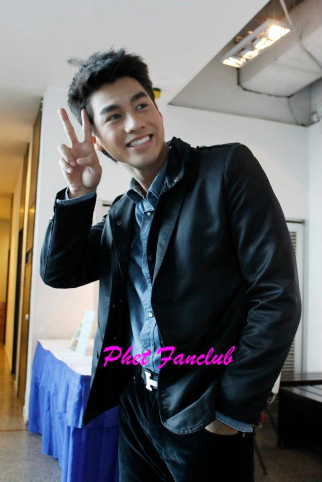 เพ็ชร ธกฤต หล่อมากมาย