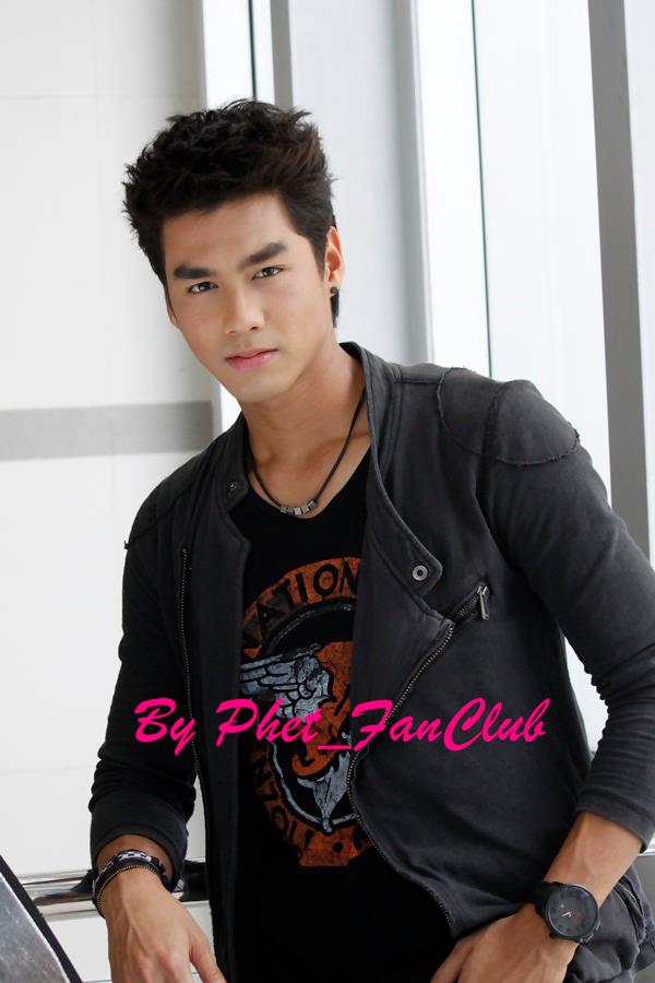 เพ็ชร ธกฤต หล่อมากมาย
