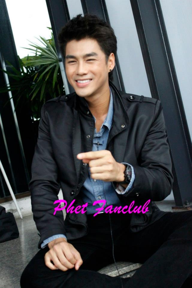 เพ็ชร ธกฤต หล่อมากมาย