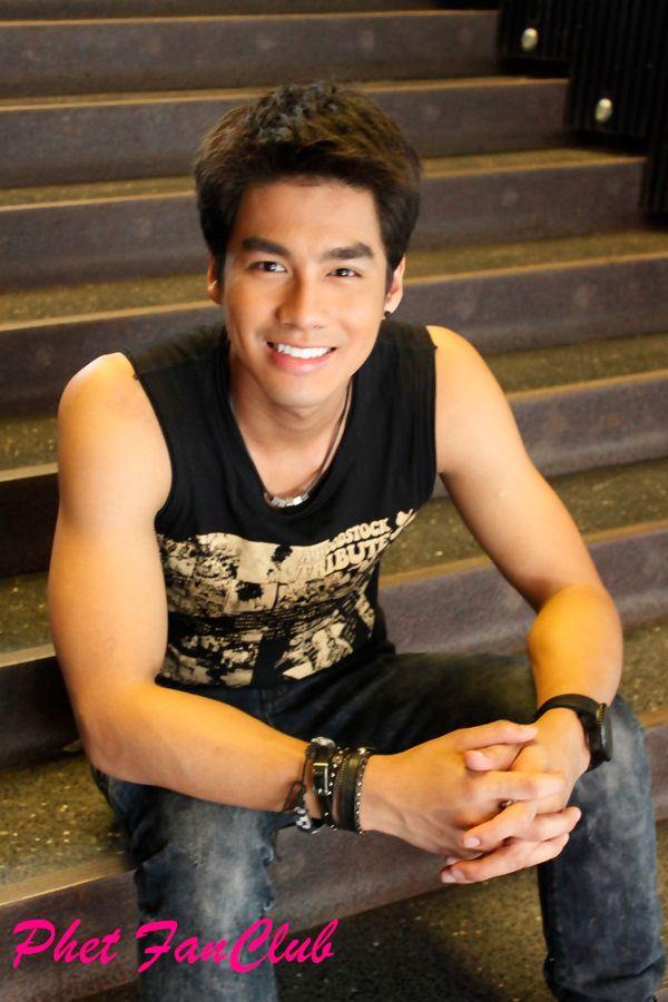 เพ็ชร ธกฤต หล่อมากมาย
