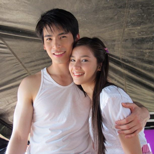 นักแสดงจากละครเรื่อง "สาวน้อย" น่ารักกันทั้งนั้น