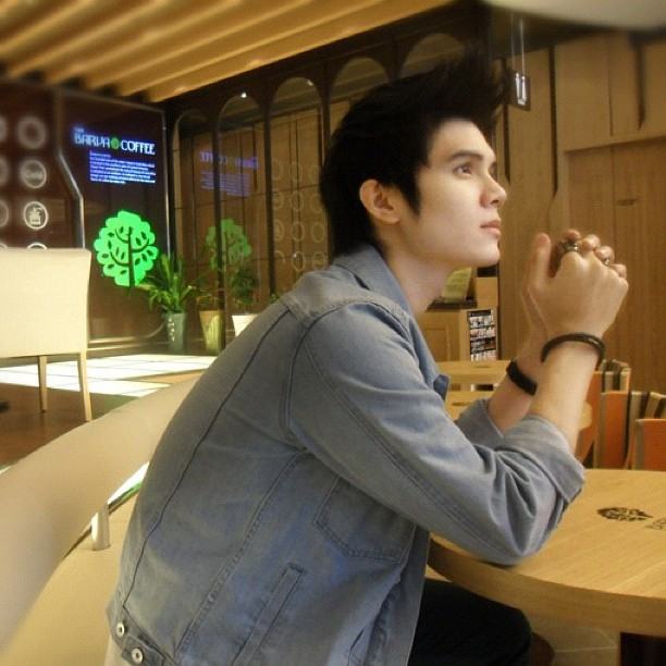โยชิ ซีควินท์ @ instagram Only