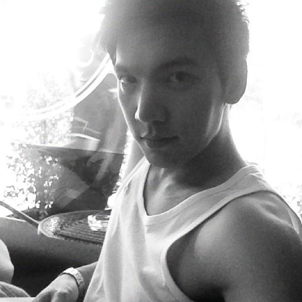เฟิร์ส เอกพงศ์  @ instagram Only