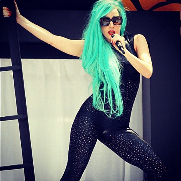 LADY GAGA