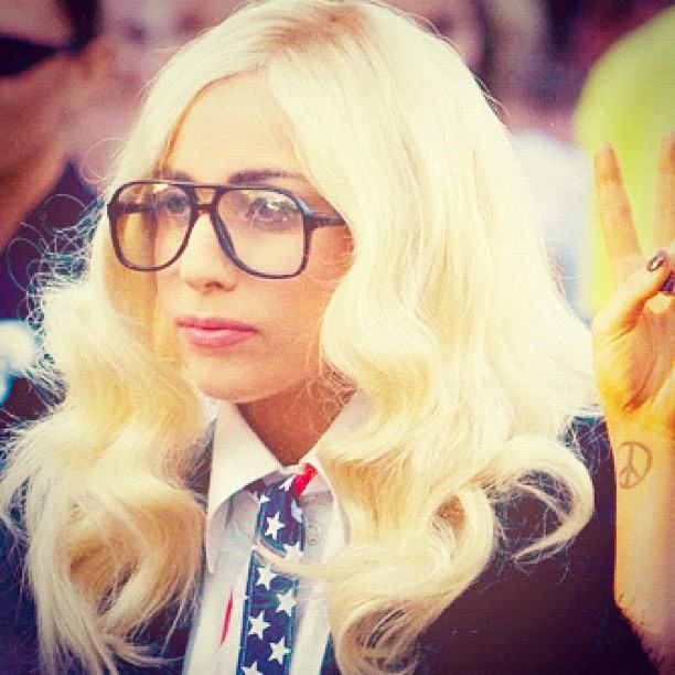 LADY GAGA