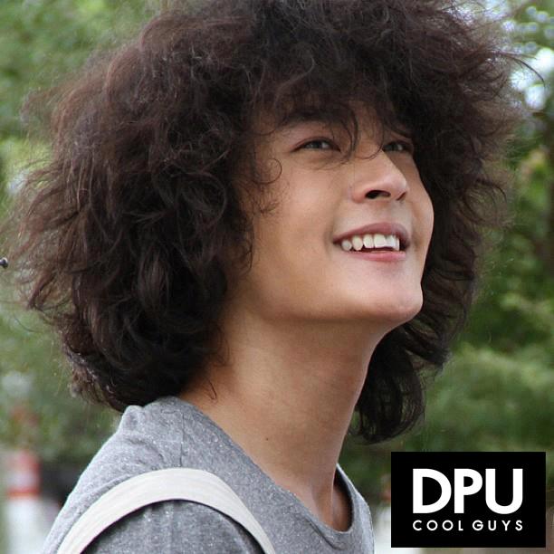 ตาตี่ๆ หุ่นดี หัวฟู ยิ้มขยี้ใจอะ