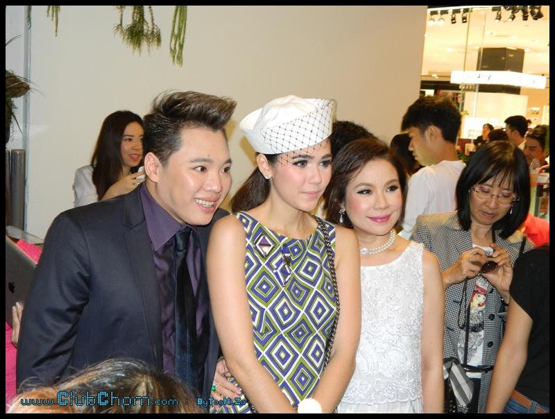 ชมพู่ อารยา กับชุดน่ารักๆหลังเลิกงาน