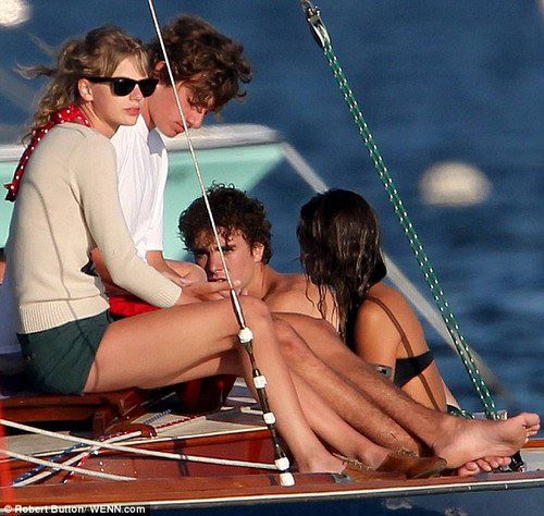ช็อค ! Taylor Swift เลิกรากันกับแฟนหนุ่ม Conor F. Kennedy แล้ว