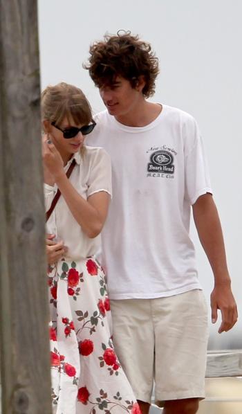 ช็อค ! Taylor Swift เลิกรากันกับแฟนหนุ่ม Conor F. Kennedy แล้ว