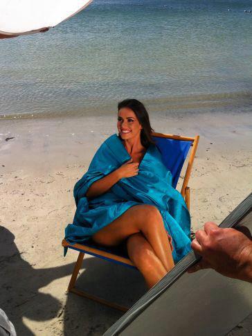 Miss Venezuela 2012 เดินทางถึง Miami แล้ว