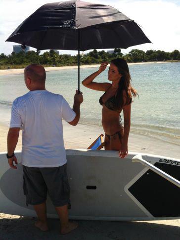 Miss Venezuela 2012 เดินทางถึง Miami แล้ว