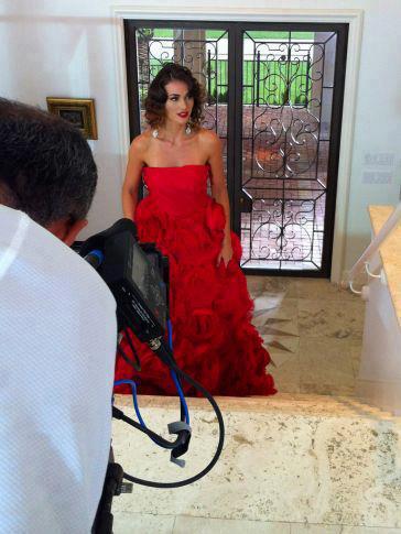 Miss Venezuela 2012 เดินทางถึง Miami แล้ว