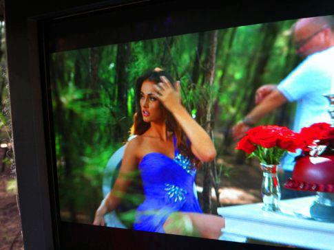 Miss Venezuela 2012 เดินทางถึง Miami แล้ว