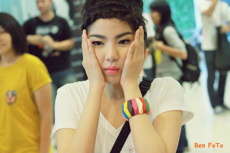 เฟรม The Star 8 สาวน้อว ขาววิ๊ง