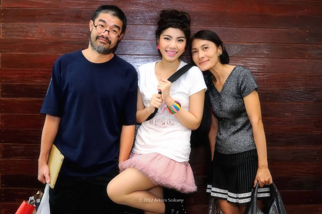 เฟรม The Star 8 สาวน้อว ขาววิ๊ง