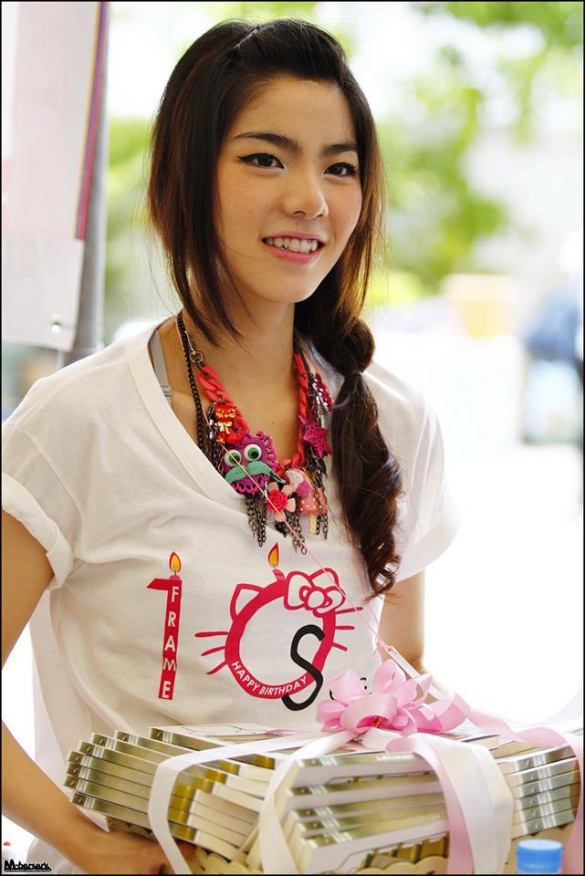 เฟรม The Star 8 สาวน้อว ขาววิ๊ง 2
