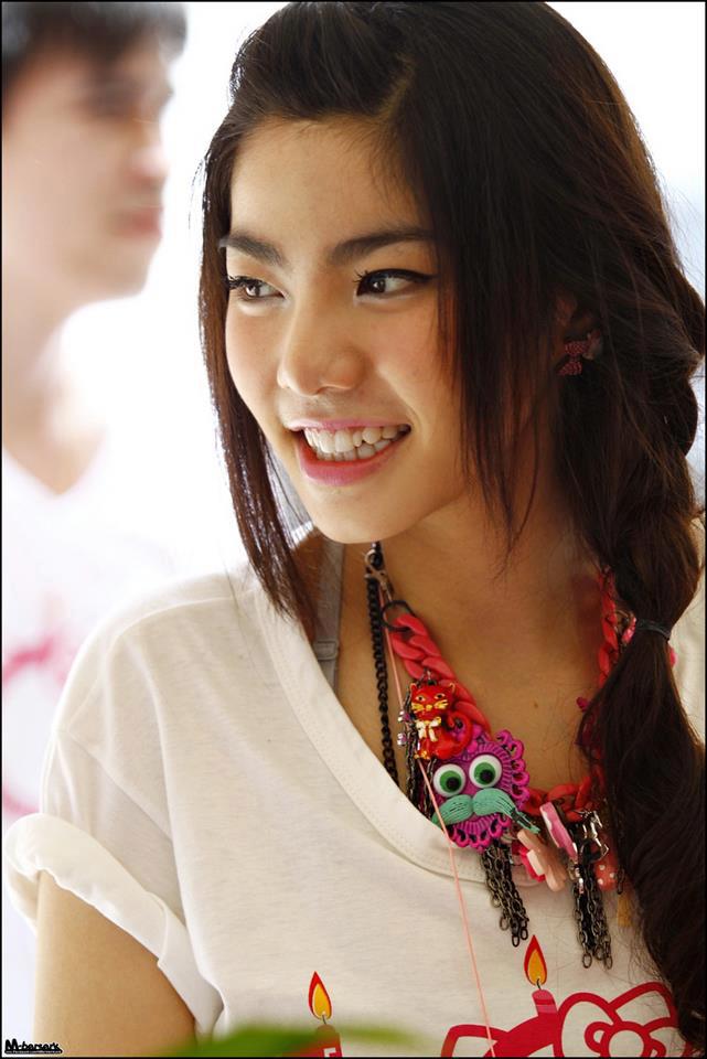 เฟรม The Star 8 สาวน้อว ขาววิ๊ง 2