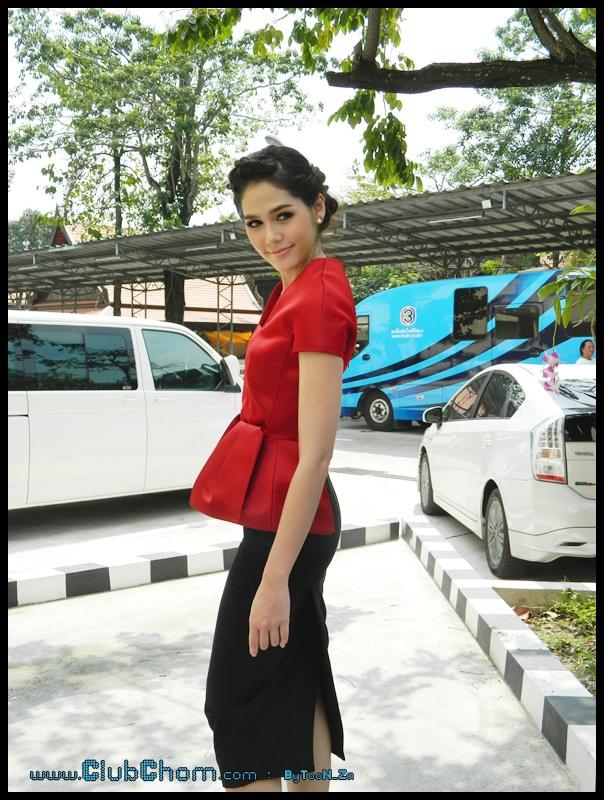 ชมพู่ อารยา บวงสรวงละคร "คุณสามี(กำมะลอ)ที่รัก"