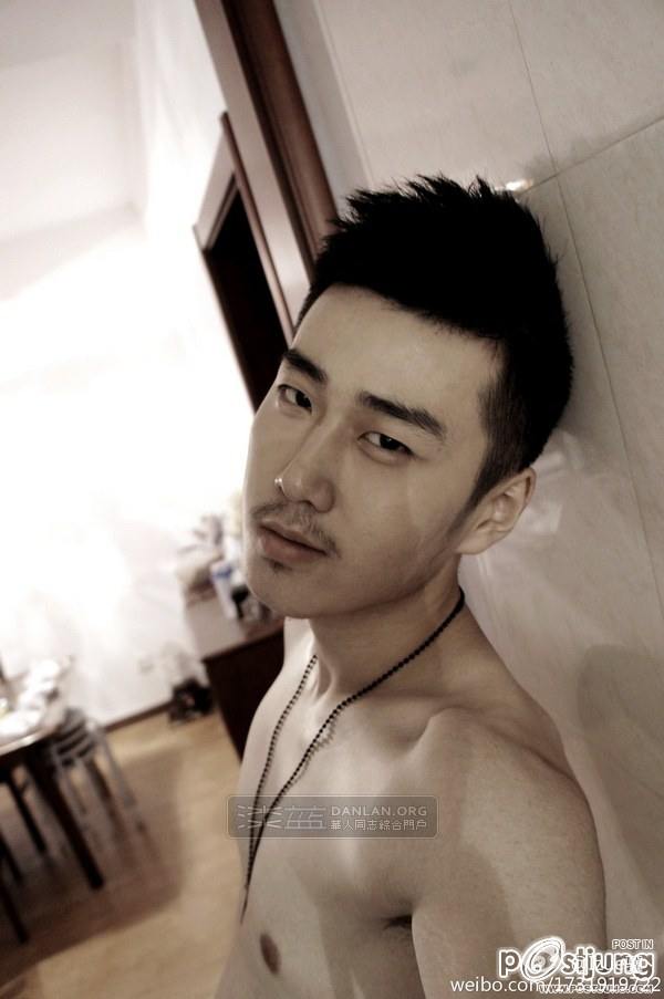 ขาวๆตี๋ๆ