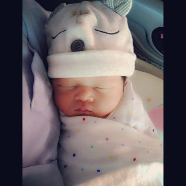 น่ารักจัง! น้องโปรด ลูกชายเป้ย-ป๊อป โตขึ้นท่าจะหล่อนะเนี่ย