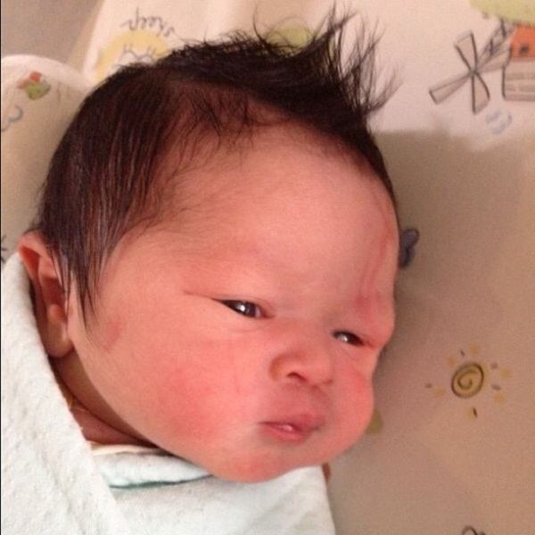 น่ารักจัง! น้องโปรด ลูกชายเป้ย-ป๊อป โตขึ้นท่าจะหล่อนะเนี่ย