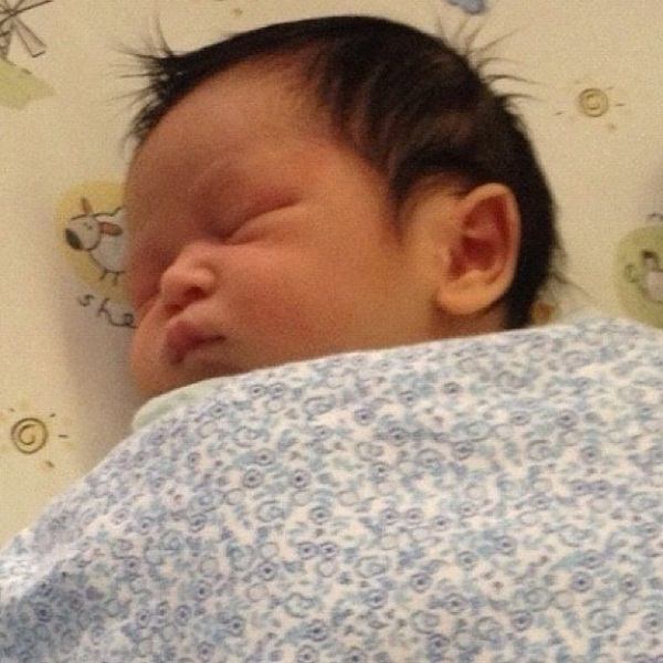 น่ารักจัง! น้องโปรด ลูกชายเป้ย-ป๊อป โตขึ้นท่าจะหล่อนะเนี่ย
