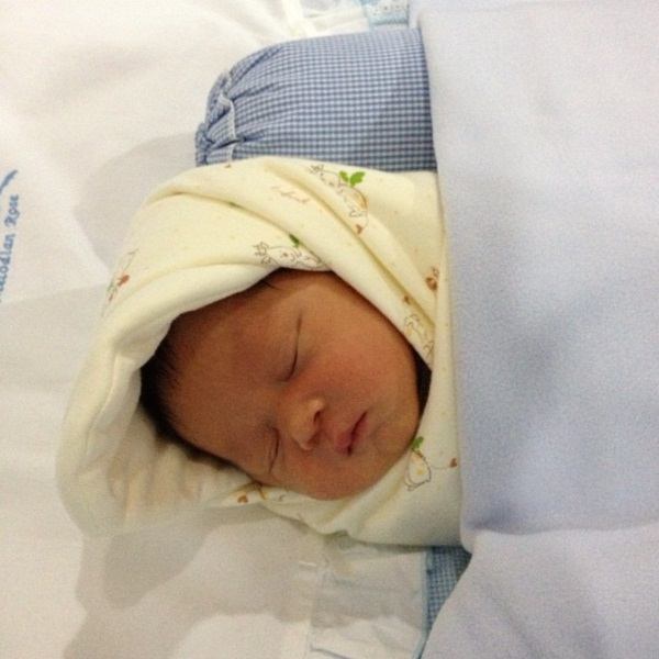 น่ารักจัง! น้องโปรด ลูกชายเป้ย-ป๊อป โตขึ้นท่าจะหล่อนะเนี่ย