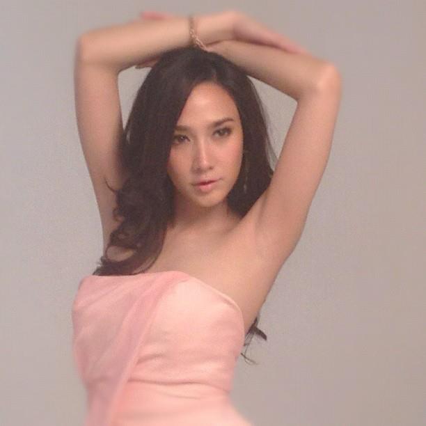สาวอั้มสวยจังเลยครับ