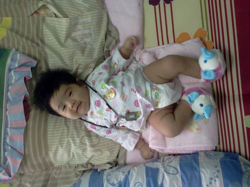 นู๋ชื่อน้องอะตอม อายุ 3 เดือนค่ะ