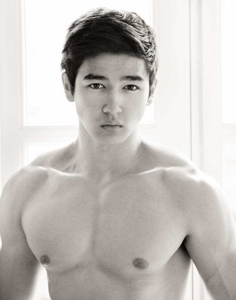 หล่อ ขนเยอะ By มุตตา