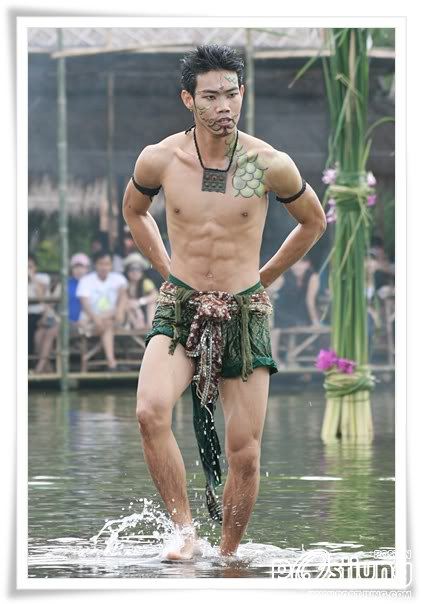 ถอดโชว์เรือนร่าง 47