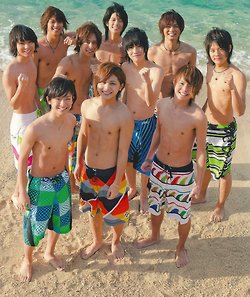 ถอดโชว์เรือนร่าง 47