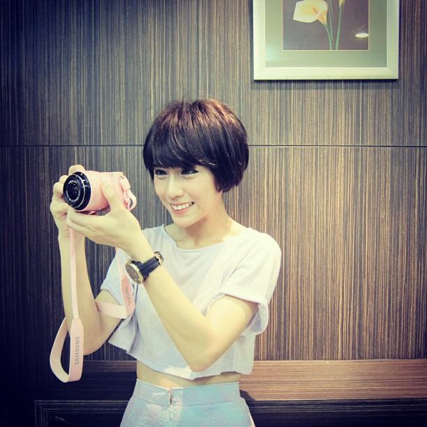 งานเข้า! แอปเปิ้ล ทนไม่ได้ โฟร์ พูดกระทบ “คนลาว“ !!