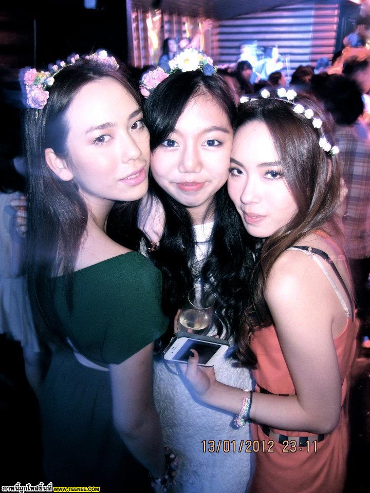 นุช นีรนาท นางแบบลูกครึ่งที่สวยเด่นที่สุดก็ว่าได้ มาชมภาพกันเลย