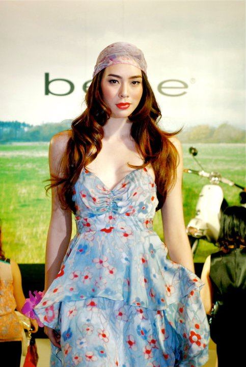 นุช นีรนาท นางแบบลูกครึ่งที่สวยเด่นที่สุดก็ว่าได้ มาชมภาพกันเลย