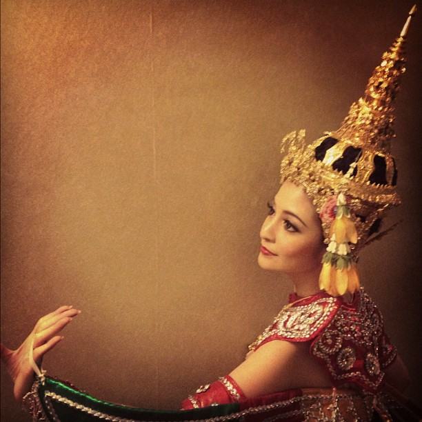 ตรี นันทรัตน์ ชุดไทย2