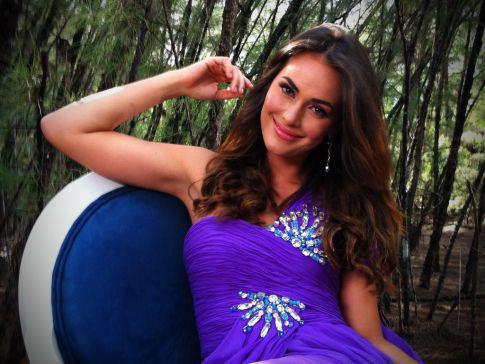 อิเรเ่น่ เอซเซอร์ Miss Venezuela 2011