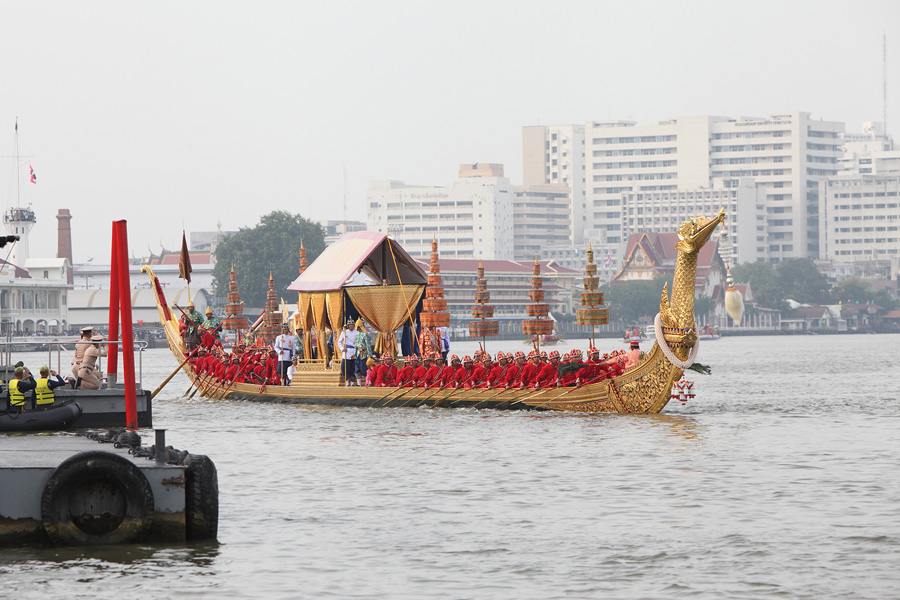 รูปภาพ ขบวนเรือพระราชพิธี...งดงาม