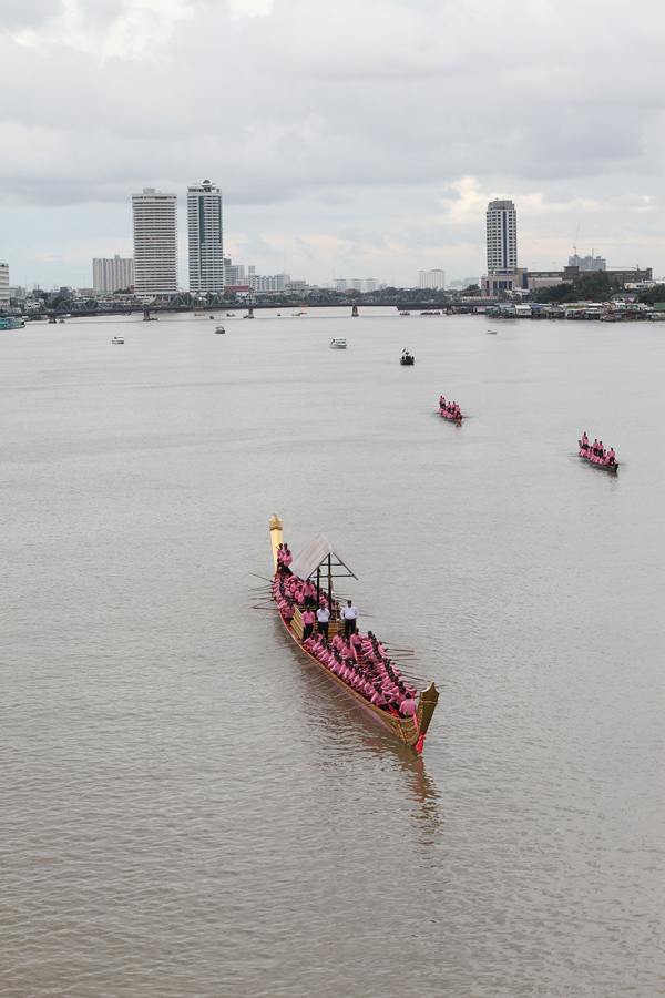 รูปภาพ ขบวนเรือพระราชพิธี...งดงาม