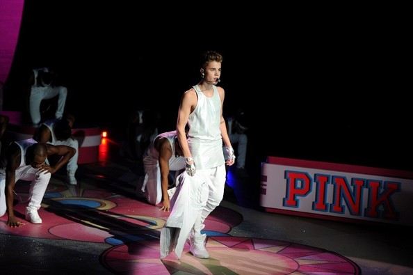 justin bieber The 2012 Victoria's Secret Fashion Show